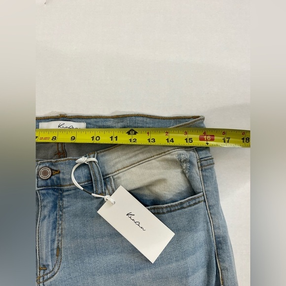 KanCan Jeans Distressed Bleached Size 13/30 New with Tags - Picture 7 of 10